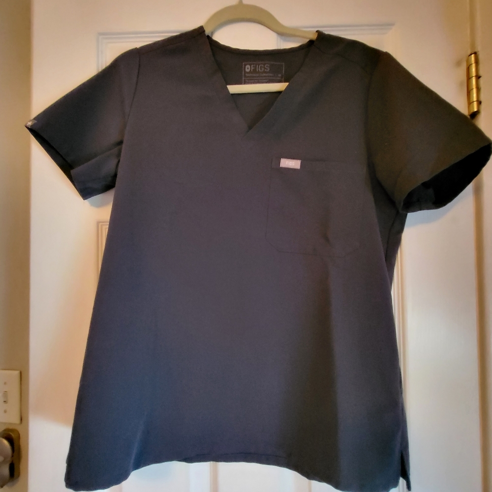Figs scrub top size med